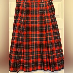Pendleton Red Black Macinnes Tartan Wool Plaid Skirt, Vintage 1980’s, size 12